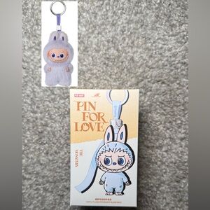 POP MART Pin For Love Labubu “E”